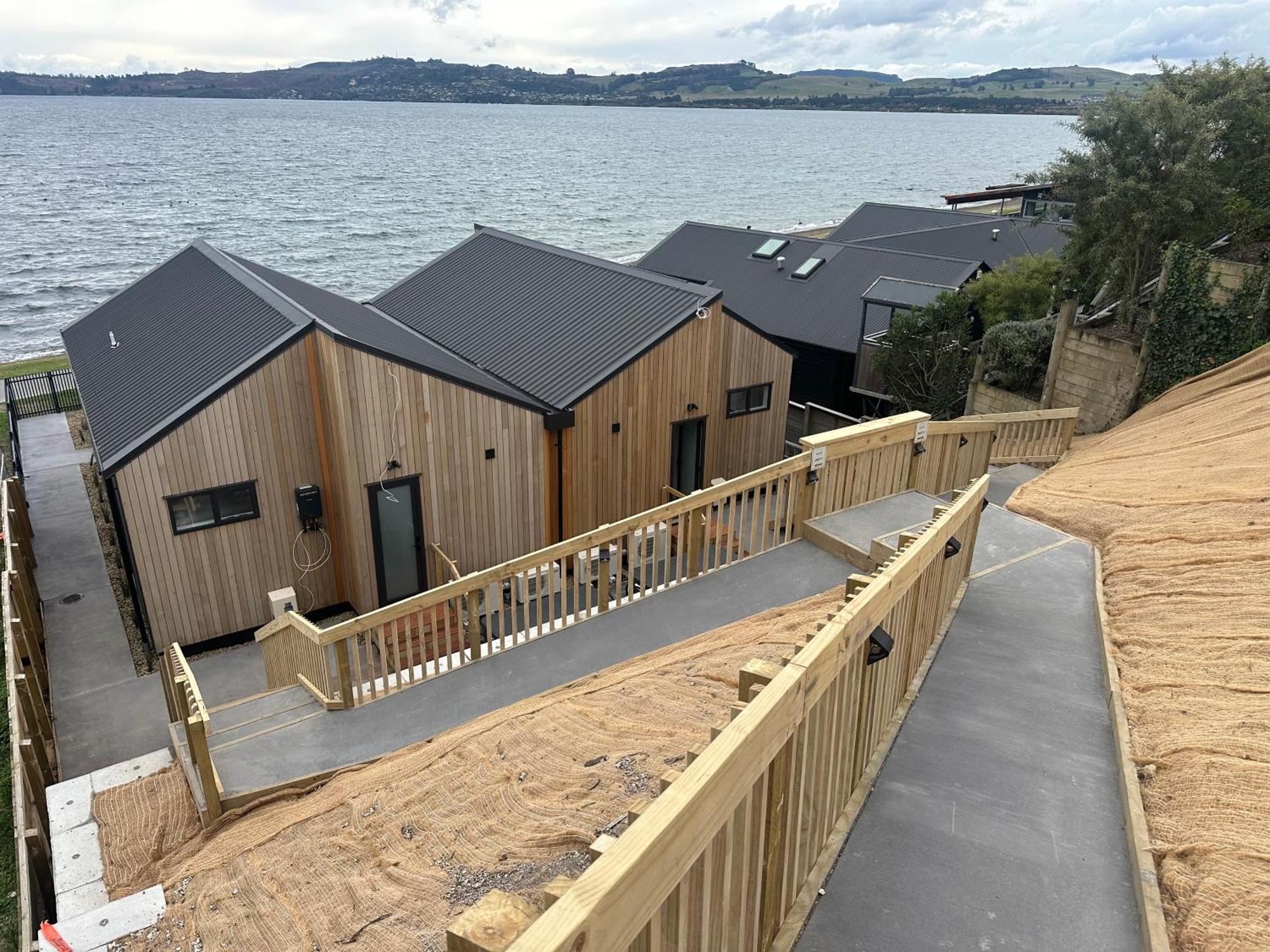 Brand New Lake Front Homes Spa Pool Taupo Ngoại thất bức ảnh